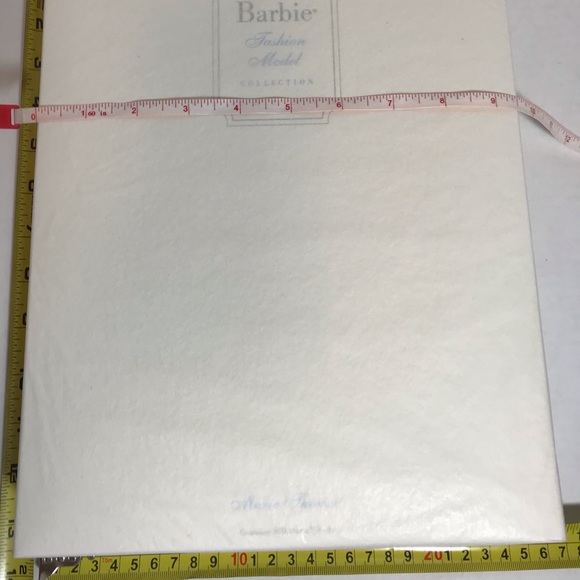 MIB TISSUED SEALED Maria Theresa Barbie Factory - Picture 7 of 9